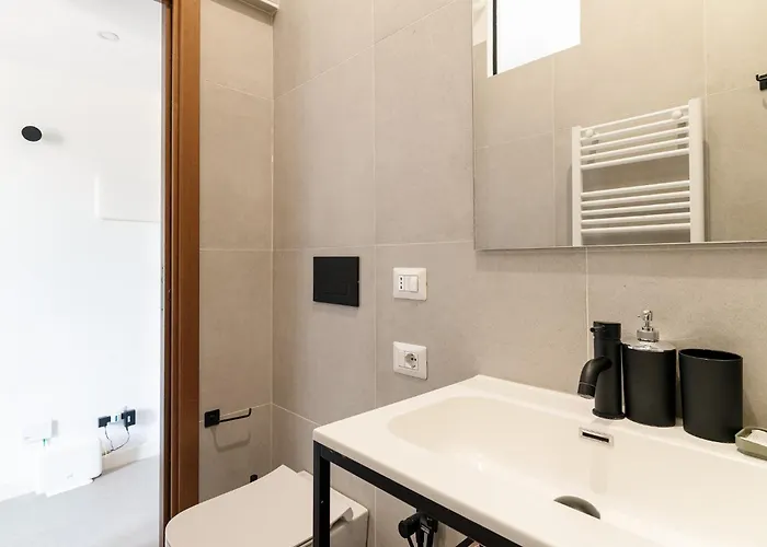 Guesthost - Comfy Studio-flat * Milan